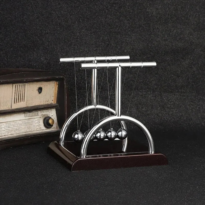 Elegant Newton's Cradle