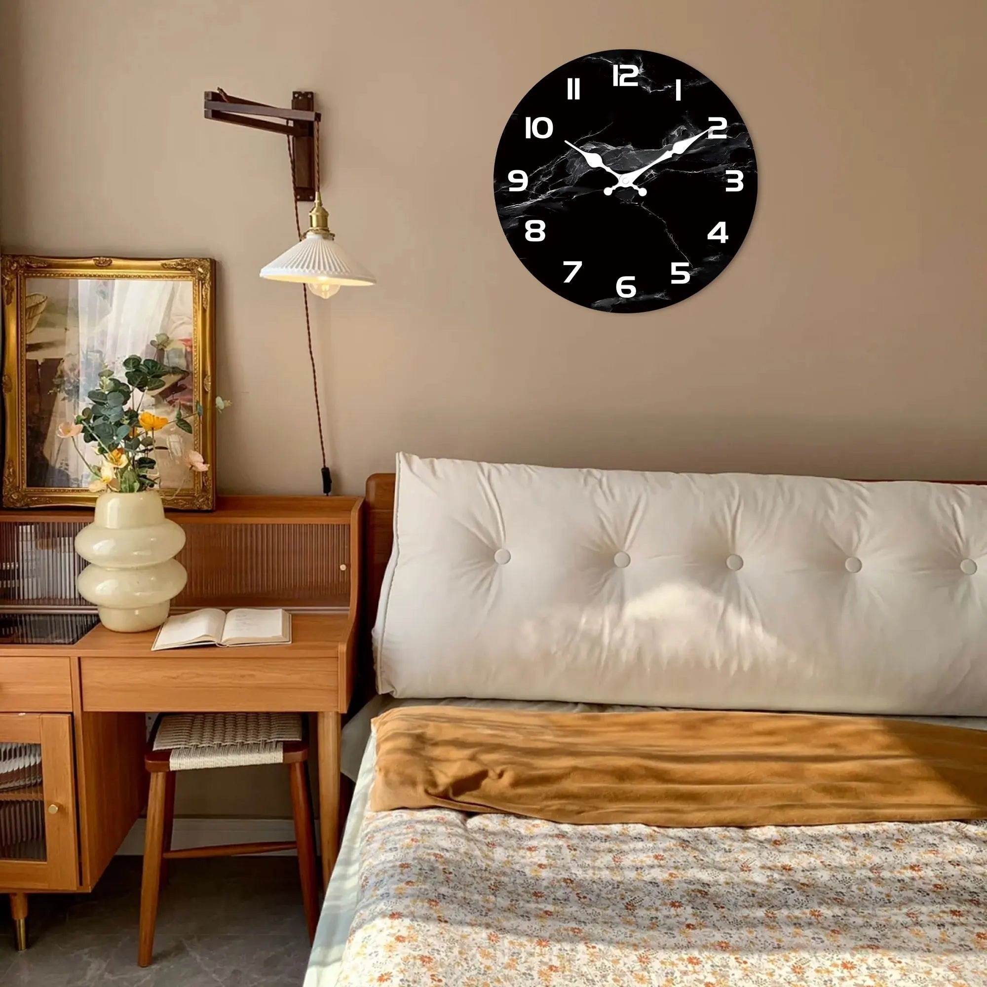 1pc Simple Black marble textured wooden wall clock - Silent non-ticking round clock, suitable for living room bedroom, room deco