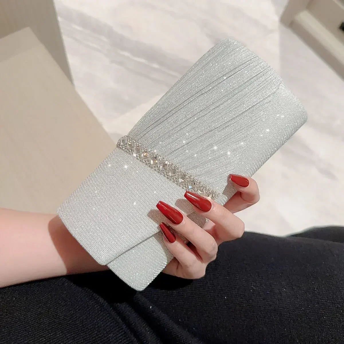 Lumineux Clutch
