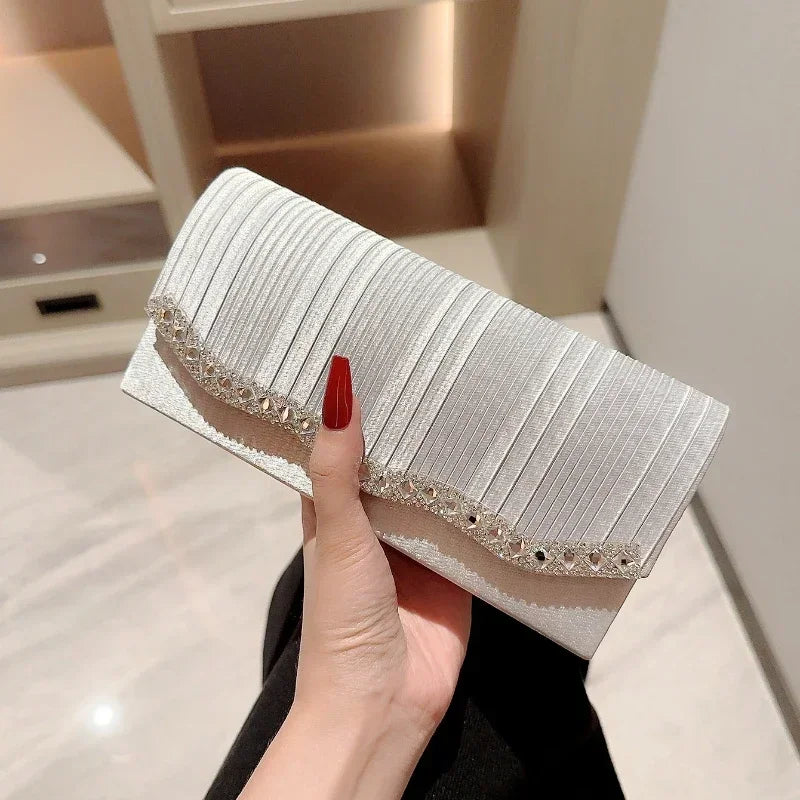 Lumineux Clutch