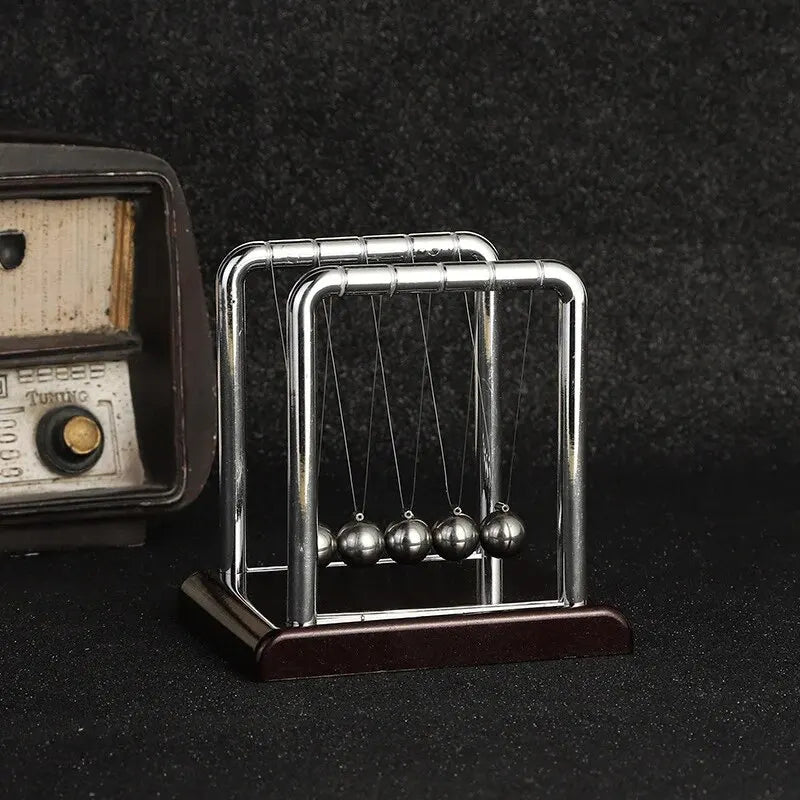 Elegant Newton's Cradle